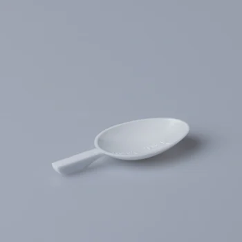 Löffel mit kurzem Griff und einem Fassungsvermögen von 5 ml, ohne Skalierung