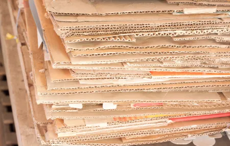 Carton ondulé empilé pour le recyclage