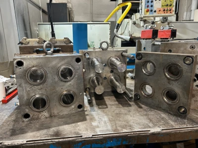 Molde para pieza en inyección de plástico